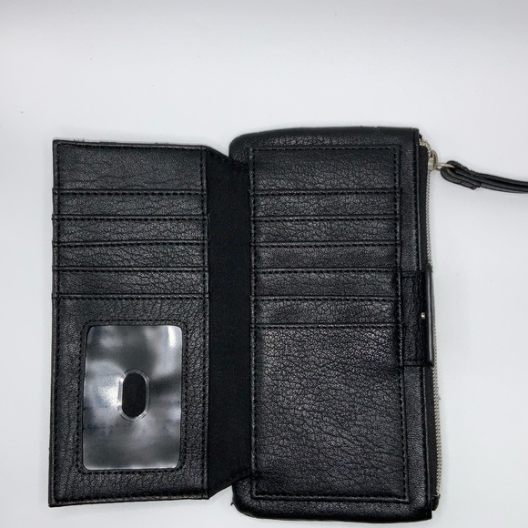 Relic - Picture 3 of 4